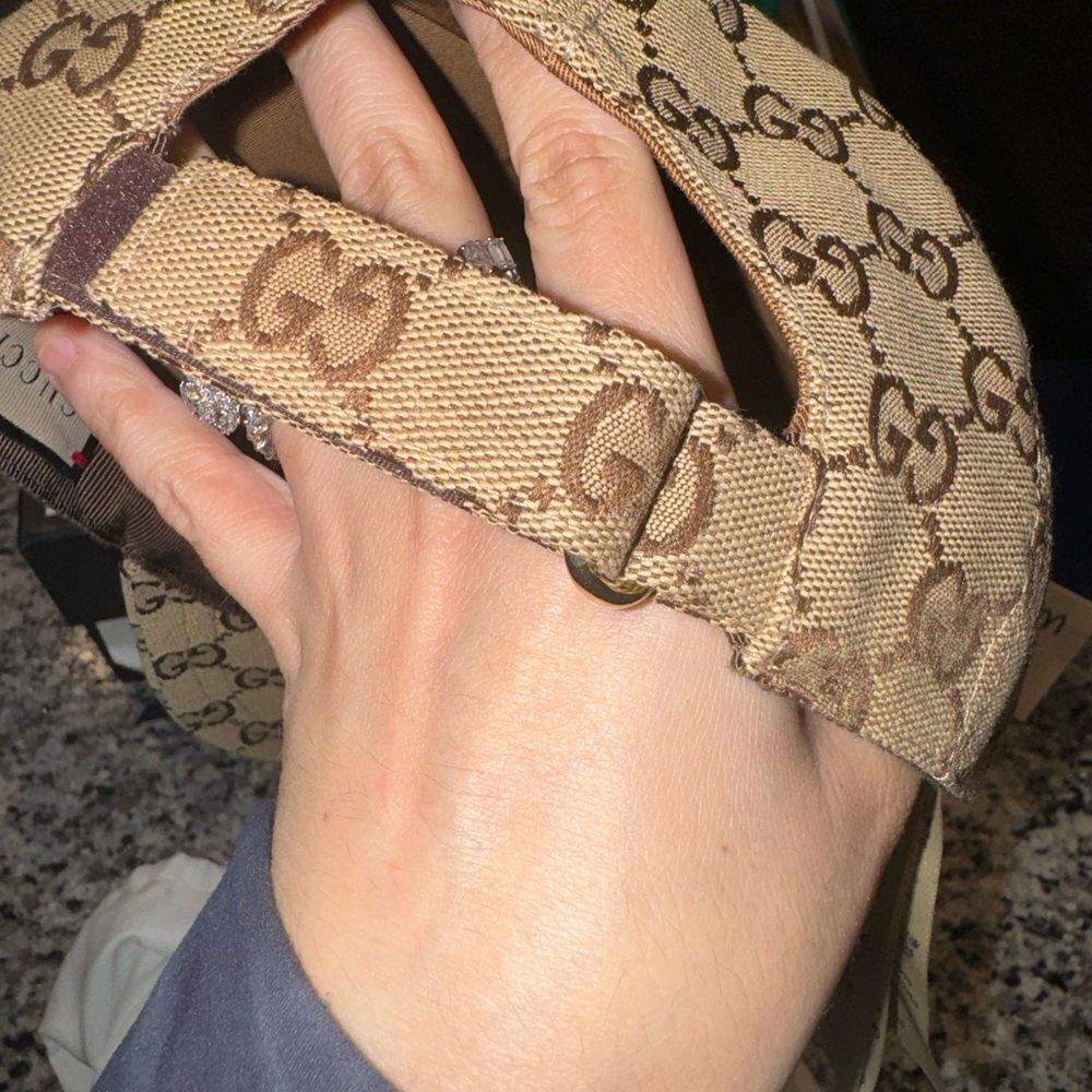 Gucci Logo Hat - Picture 7 of 8